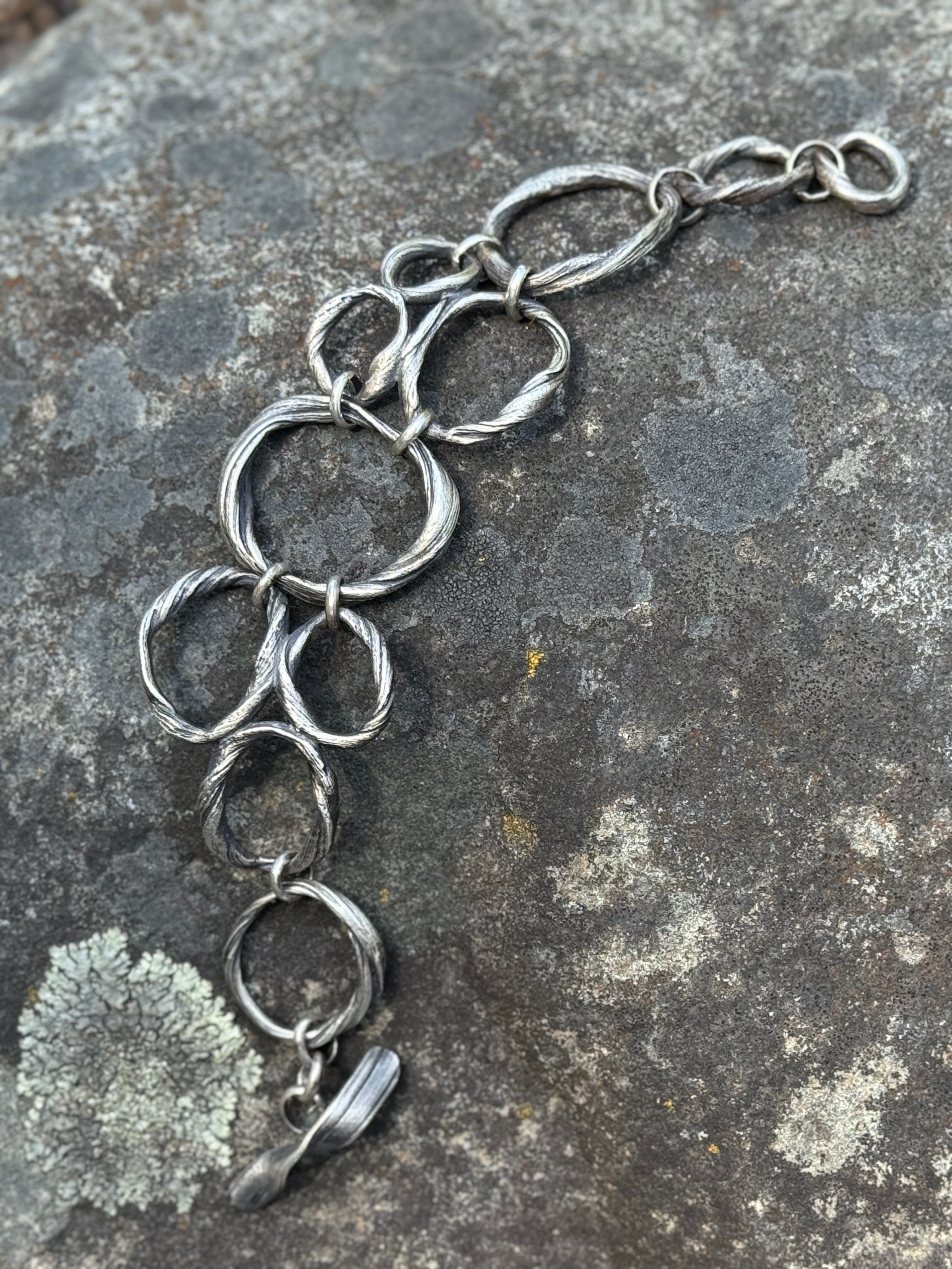 Mitsuro Hikime Pebbles Bracelet
