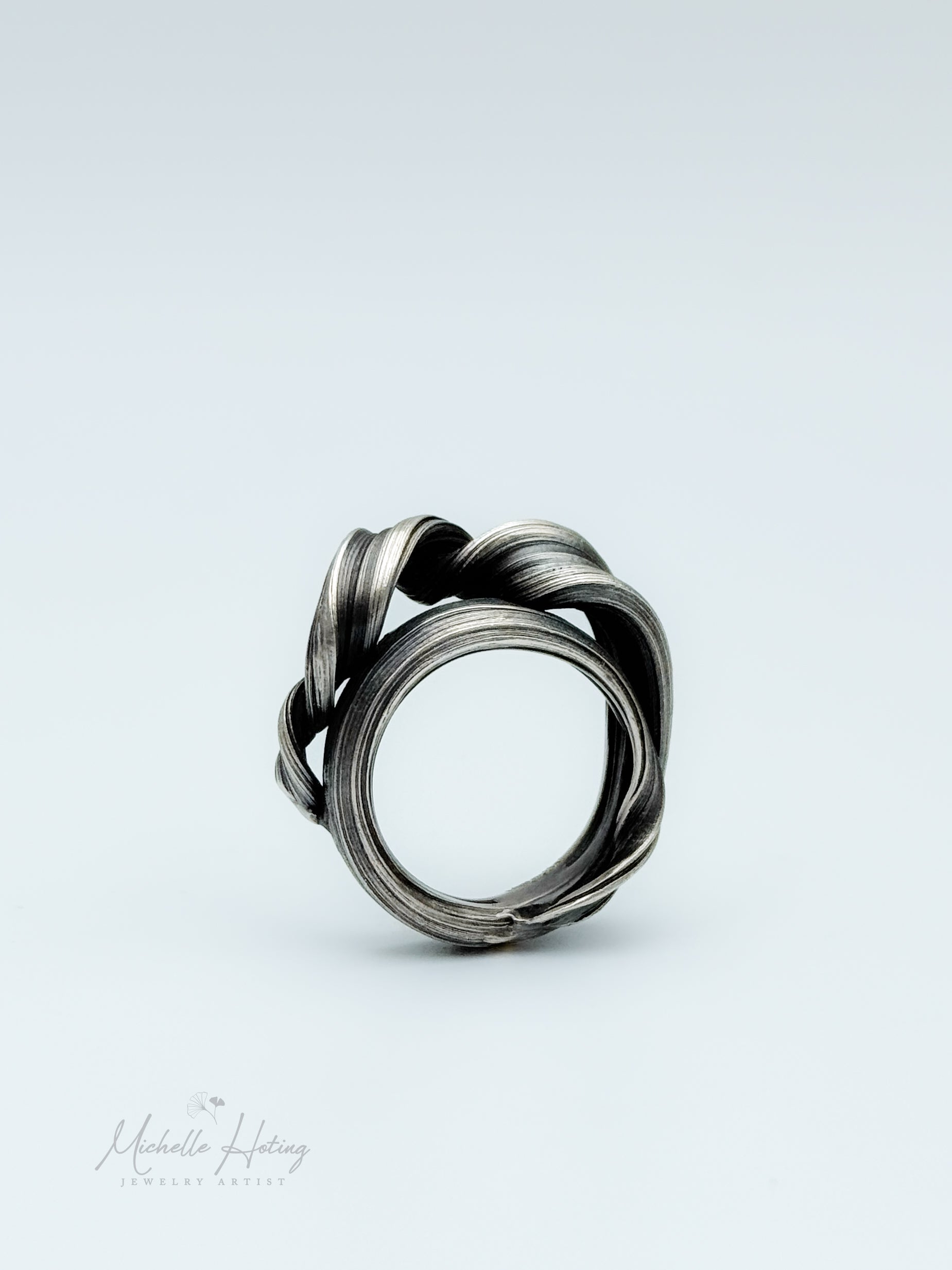 Mitsuro Hikime Twist Ring