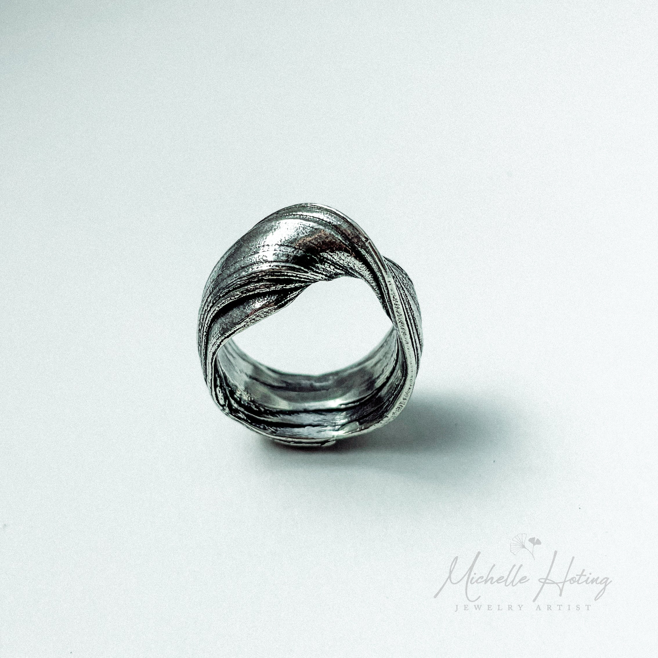 Mitsuro Hikime  Ring