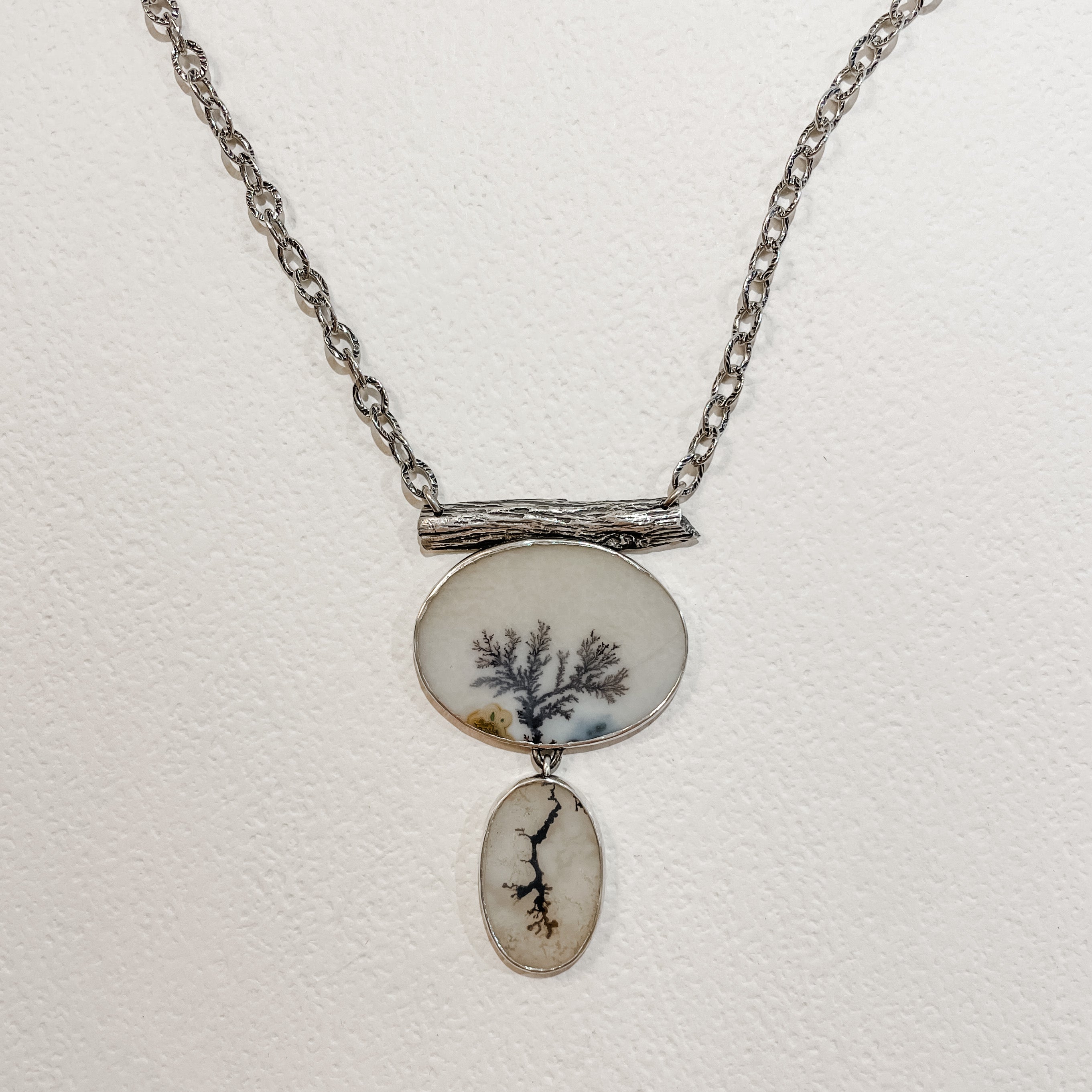 Oak Tree Dendritic Agate Necklace